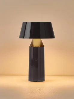Mobiele LED tafellamp Bicoca met verstelbare lampenkap, dimbaar