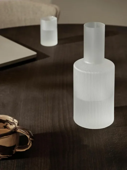 Mondgeblazen karaf Ripple met groefreliëf, 1 L