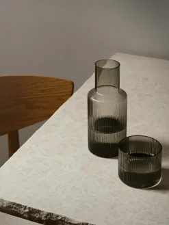 Mondgeblazen kleine waterkaraffen Ripple met waterglas, set van 2
