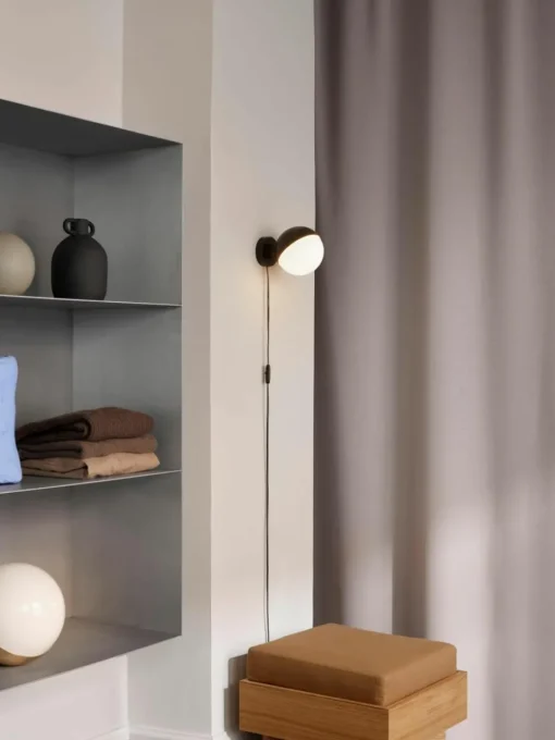 Mondgeblazen wandlamp VL Studio met stekker