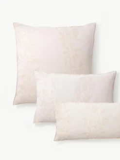 Omkeerbare mousseline kussenhoes Jasmina met bloemenpatroon in roze
