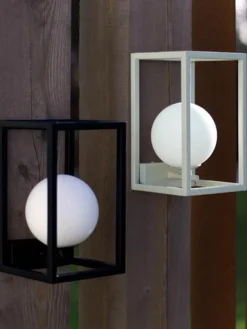 Outdoor wandlamp Lantern