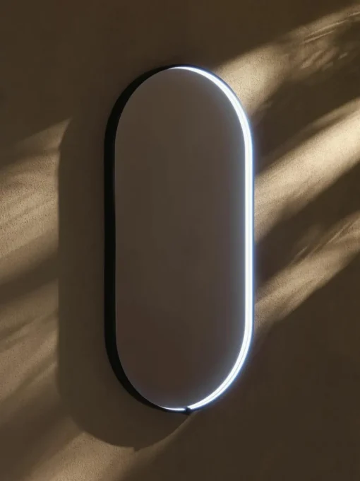 Ovale wandspiegel Avior met LED-verlichting