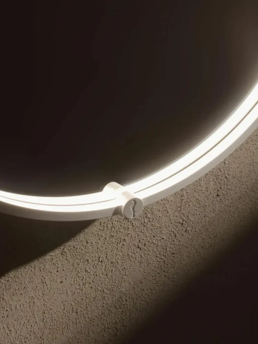 Ovale wandspiegel Avior met LED-verlichting