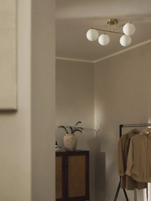 Plafondlamp Atlanta van opaalglas