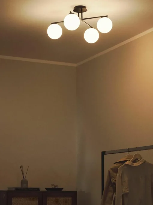 Plafondlamp Atlanta van opaalglas