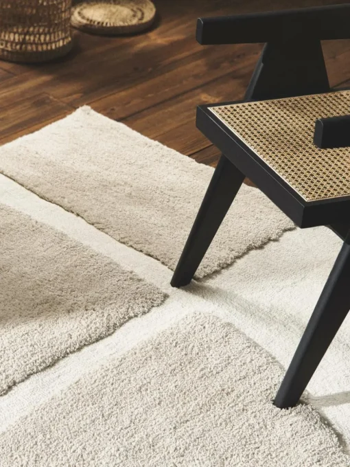 Pluizig hoogpolig vloerkleed Jade met een verhoogde hoog-laag structuur