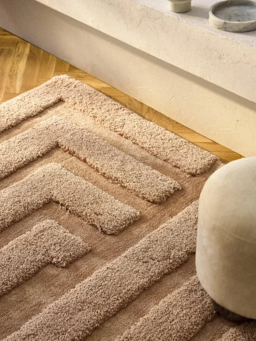 Pluizig hoogpolig vloerkleed Genève met verhoogde hoog-laag structuur
