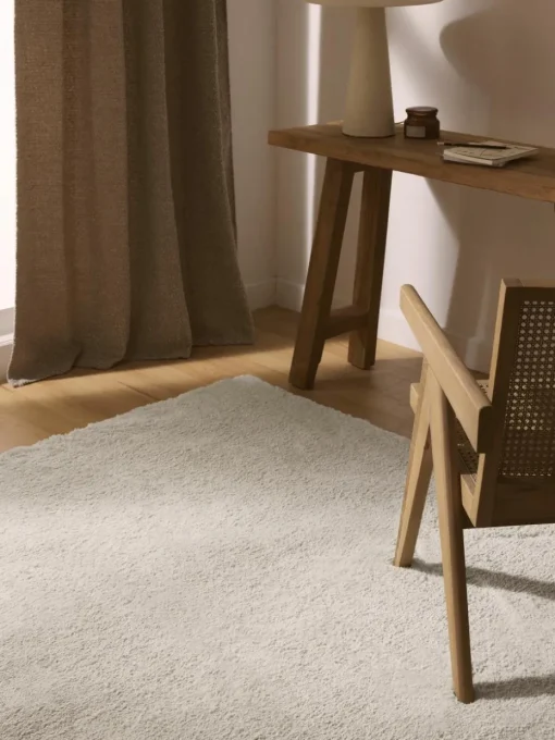 Pluizig hoogpolig vloerkleed Leighton