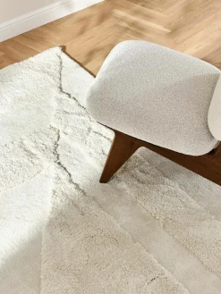 Pluizig hoogpolig vloerkleed Zion met verhoogde hoog-laag structuur