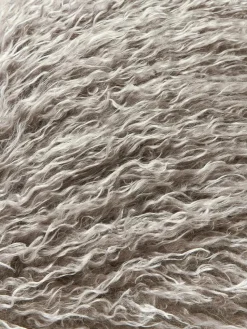 Pluizige kussenhoes van imitatievacht Morten, gekruld