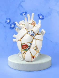 Porseleinen vaas Love in Bloom met goudkleurige decoratie, H 25 cm