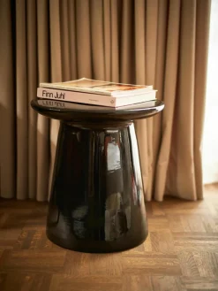 Ronde bijzettafel Dustan met glanzende oppervlak
