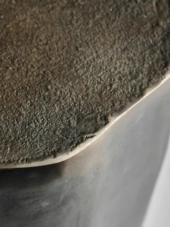 Ronde bijzettafel Meta, handgemaakt