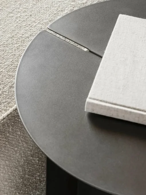 Ronde bijzettafel Oru met antieke afwerking