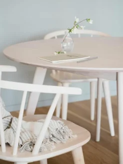 Ronde eettafel Yumi van eikenhout, Ø 115 cm