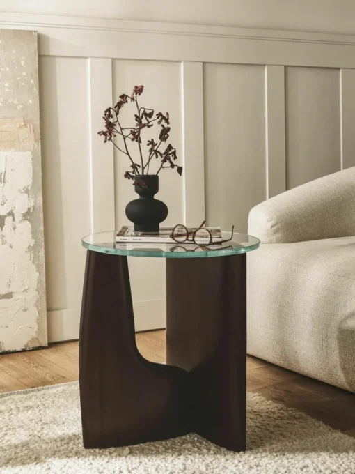 Ronde houten bijzettafel Miya met glazen tafelblad