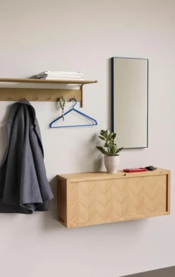 Schoenenkast Herringbone van hout met visgraatpatroon