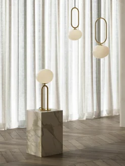 Tafellamp Shapes van opaalglas
