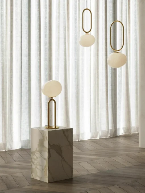 Tafellamp Shapes van opaalglas