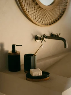 Tandenborstelbeker Laura met houten decoratie