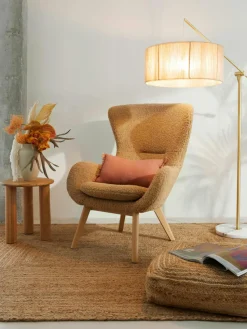 Teddy fauteuil Wing met houten poten