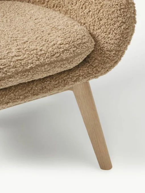 Teddy fauteuil Wing met houten poten