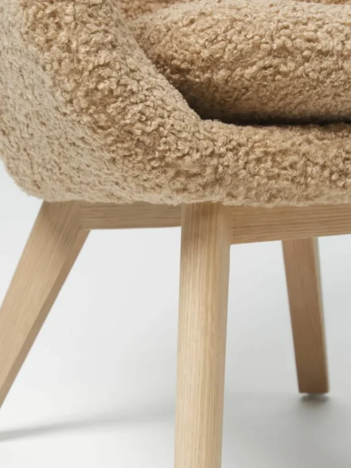 Teddy fauteuil Wing met houten poten