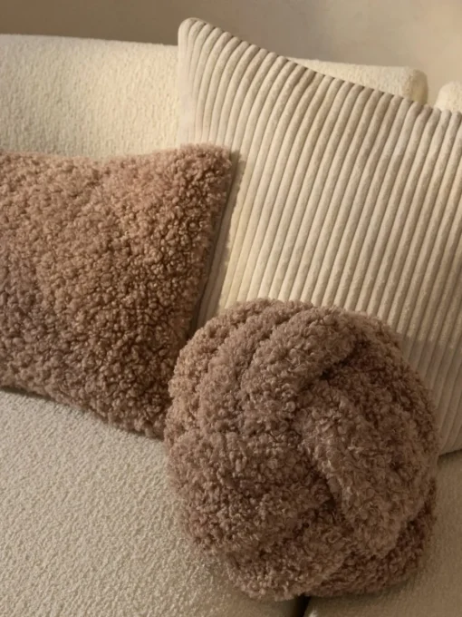 Teddy stoffen geknoopt kussen Dotty