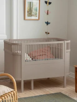 Uitschuifbaar babybedje Baby & Junior van berkenhout, 70 x 110/150 cm