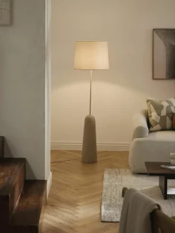 Vloerlamp Kaya met betonnen voet