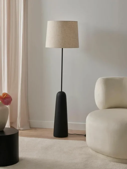 Vloerlamp Kaya met betonnen voet
