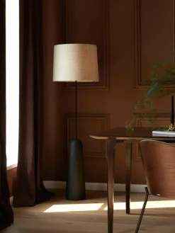 Vloerlamp Kaya met betonnen voet