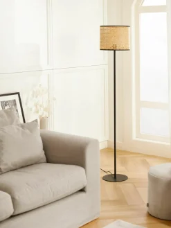 Vloerlamp Wiley met rotan kap