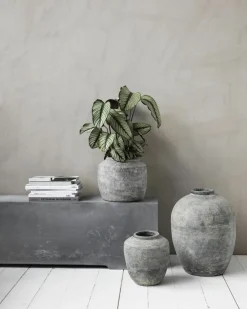 Vloervaas Rustik van beton, H 47 cm