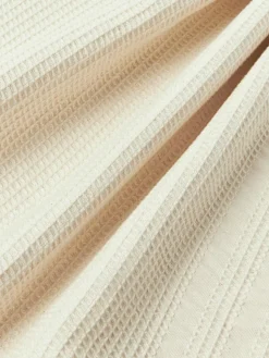 Wafelpiqué handdoek Yara in verschillende formaten