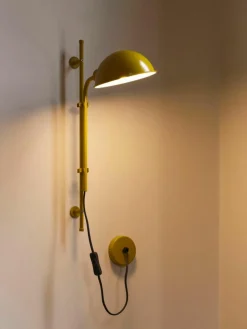 Wandlamp Funiculí met stekker en verstelbare lampenkap