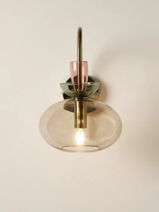 Wandlamp Nyra van gekleurd glas