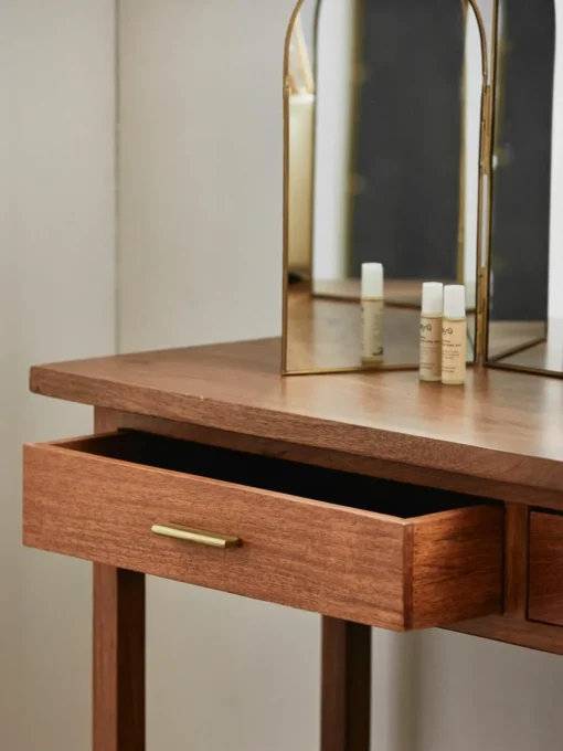 Wandtafel Farris van mangohout