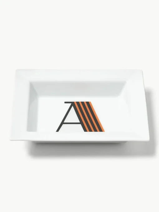 Westwing Collection x MEISSEN, handgemaakte vide-poche initialen met decoratie