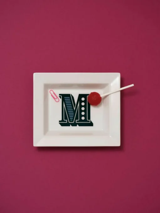 Westwing Collection x MEISSEN, handgemaakte vide-poche initialen met decoratie