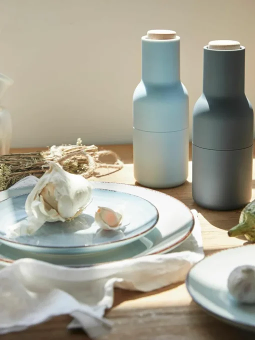 Zout & pepermolen Bottle Grinder met beukenhouten deksel, set van 2