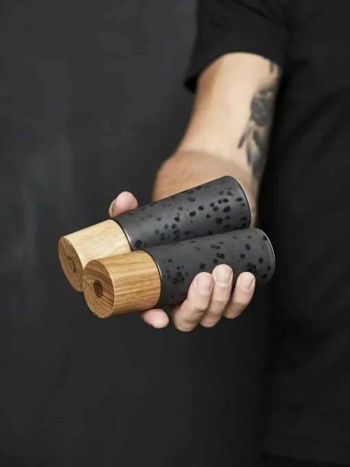 Zout- en pepermolen Bizz met houten deksel, set van 2